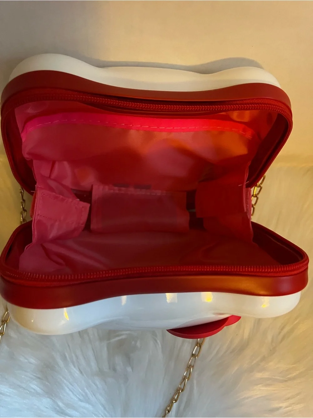 Hello Kitty White and Red Kids Crossbody Purse with Gold Chain